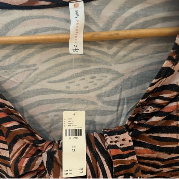 NWT animal print wrap top anthro - Picture 3 of 9
